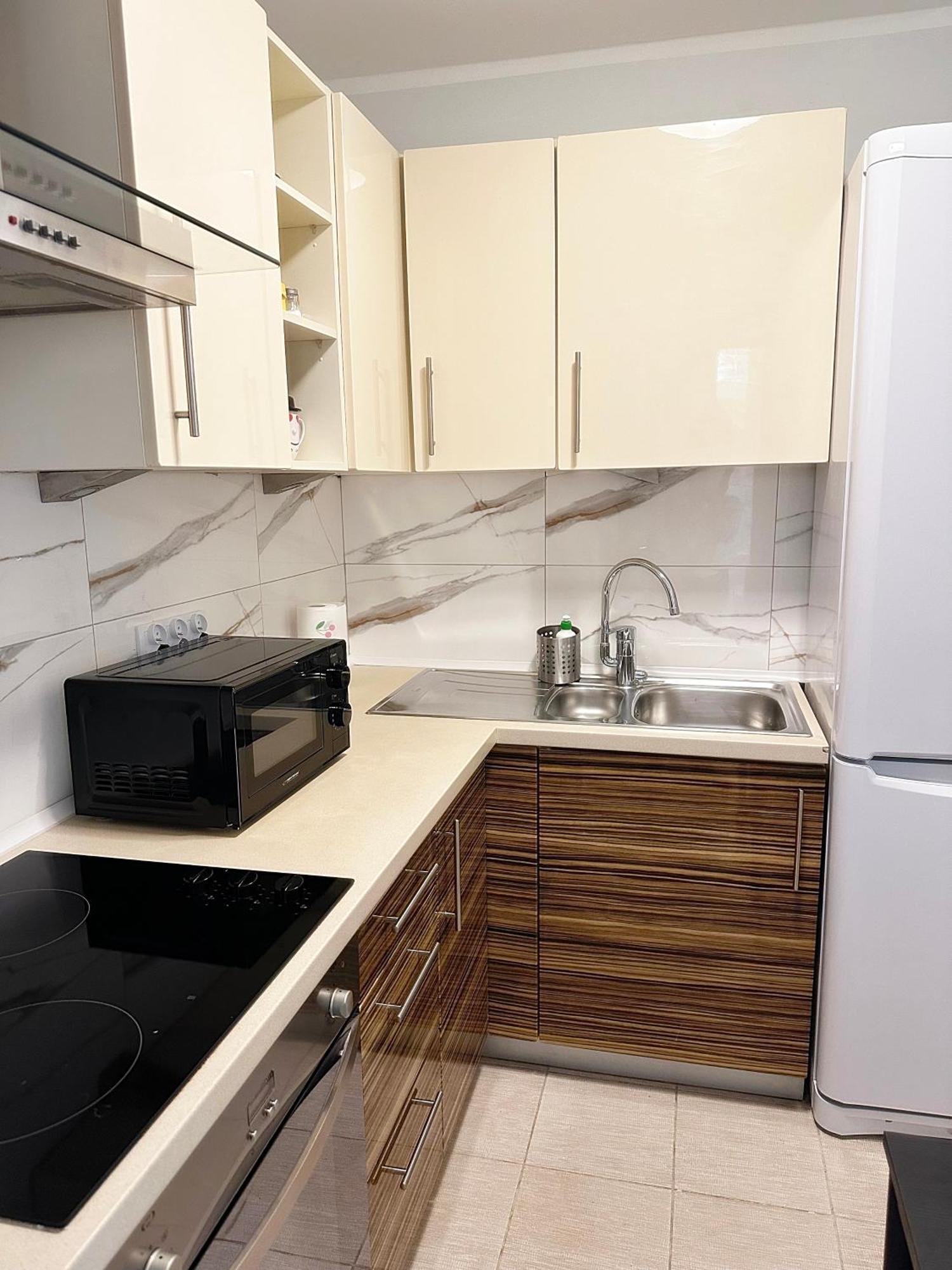 Coser Apartamenty Metro Onz วอร์ซอ ภายนอก รูปภาพ